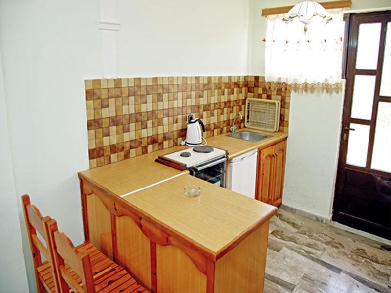 Makis Studios Беницес Екстериор снимка